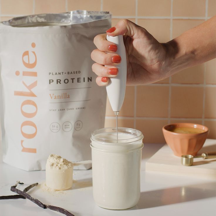 how to get protein powder to dissolve